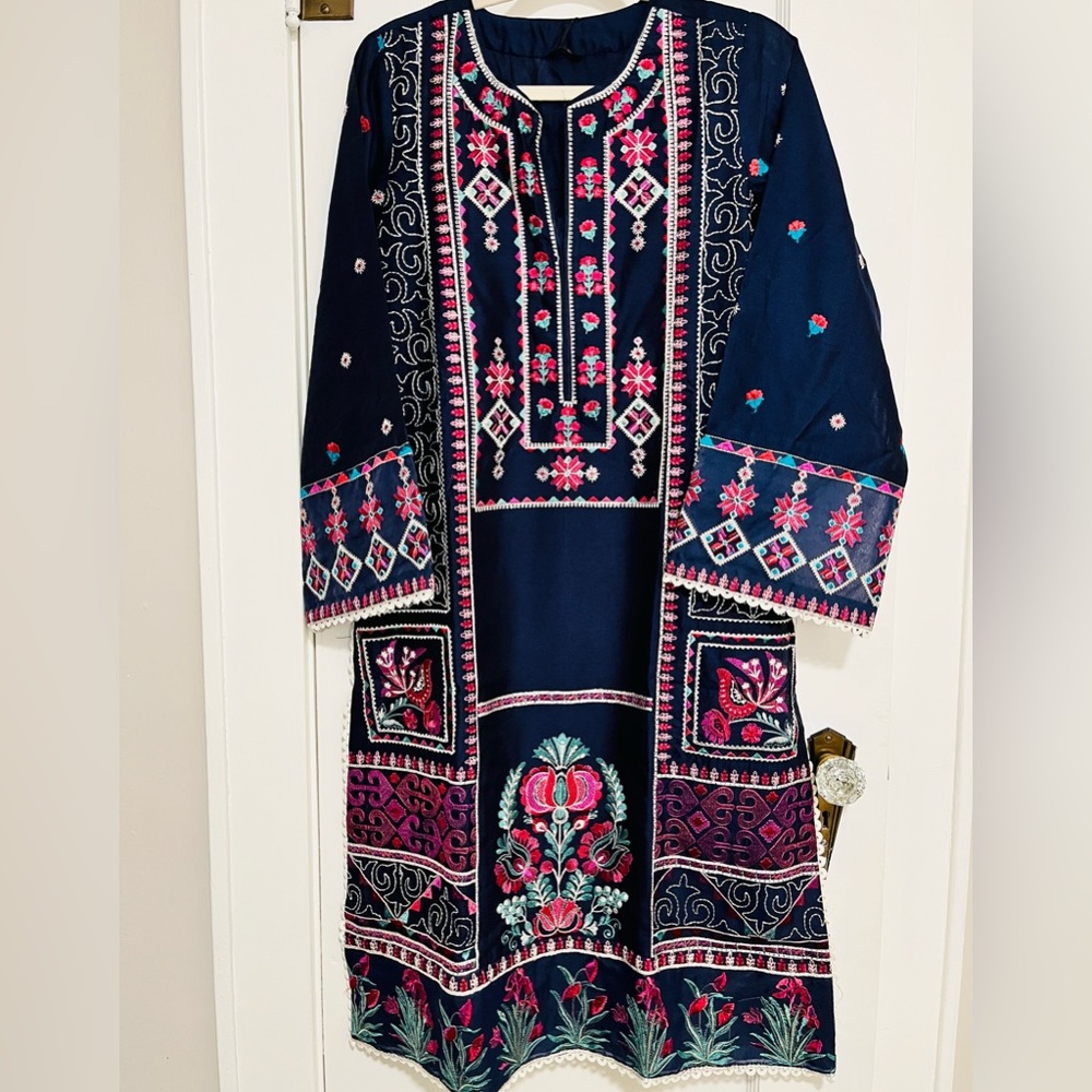 Pakistani party wear kurta